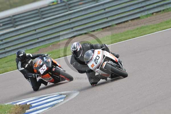 Motorcycle action photographs;Rockingham;Rockingham photographs;Trackday digital images;event digital images;eventdigitalimages;no limits trackday;peter wileman photography;rockingham corby northamptonshire;trackday;trackday photos