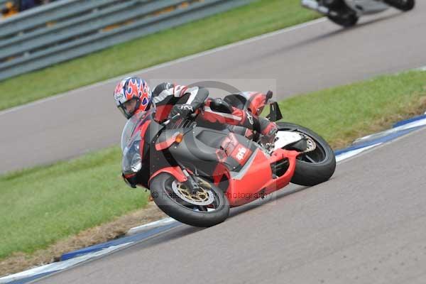 Motorcycle action photographs;Rockingham;Rockingham photographs;Trackday digital images;event digital images;eventdigitalimages;no limits trackday;peter wileman photography;rockingham corby northamptonshire;trackday;trackday photos