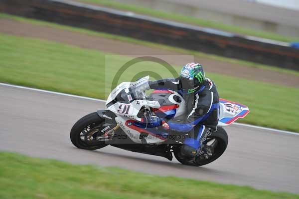 Motorcycle action photographs;Rockingham;Rockingham photographs;Trackday digital images;event digital images;eventdigitalimages;no limits trackday;peter wileman photography;rockingham corby northamptonshire;trackday;trackday photos