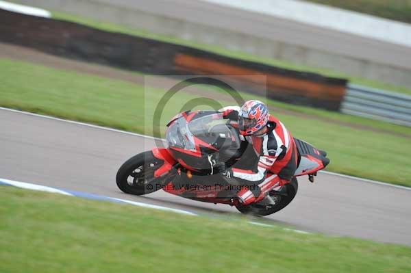 Motorcycle action photographs;Rockingham;Rockingham photographs;Trackday digital images;event digital images;eventdigitalimages;no limits trackday;peter wileman photography;rockingham corby northamptonshire;trackday;trackday photos