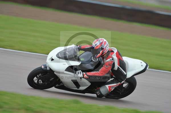 Motorcycle action photographs;Rockingham;Rockingham photographs;Trackday digital images;event digital images;eventdigitalimages;no limits trackday;peter wileman photography;rockingham corby northamptonshire;trackday;trackday photos