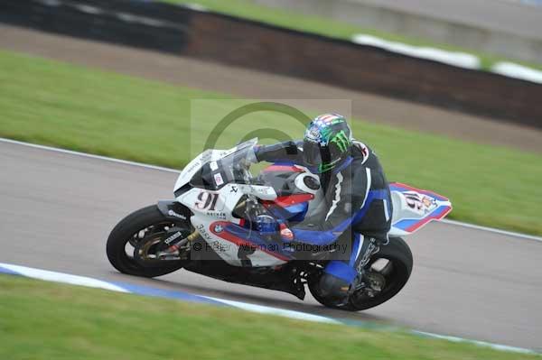 Motorcycle action photographs;Rockingham;Rockingham photographs;Trackday digital images;event digital images;eventdigitalimages;no limits trackday;peter wileman photography;rockingham corby northamptonshire;trackday;trackday photos