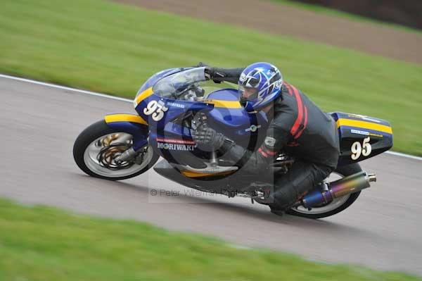 Motorcycle action photographs;Rockingham;Rockingham photographs;Trackday digital images;event digital images;eventdigitalimages;no limits trackday;peter wileman photography;rockingham corby northamptonshire;trackday;trackday photos