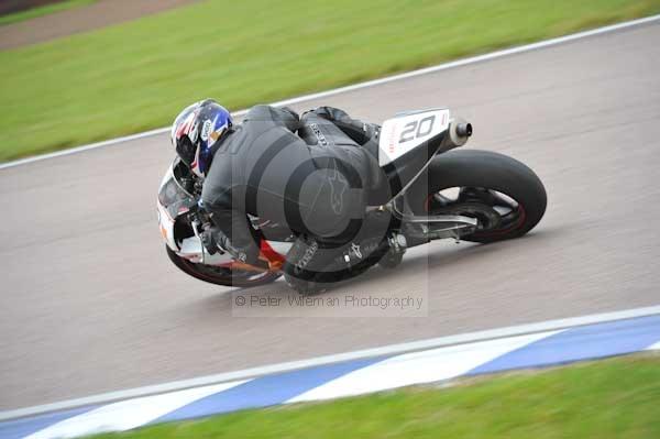 Motorcycle action photographs;Rockingham;Rockingham photographs;Trackday digital images;event digital images;eventdigitalimages;no limits trackday;peter wileman photography;rockingham corby northamptonshire;trackday;trackday photos
