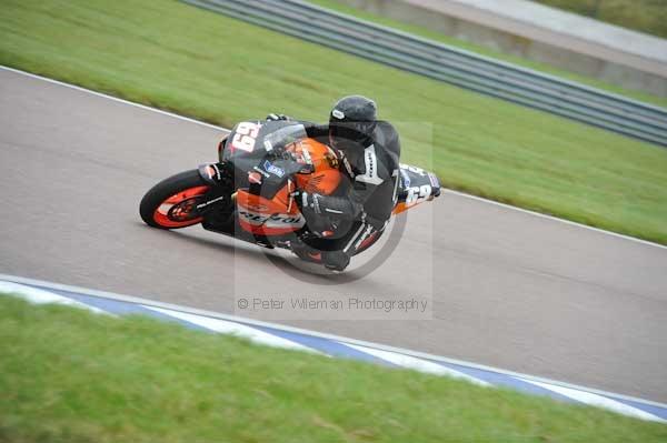 Motorcycle action photographs;Rockingham;Rockingham photographs;Trackday digital images;event digital images;eventdigitalimages;no limits trackday;peter wileman photography;rockingham corby northamptonshire;trackday;trackday photos