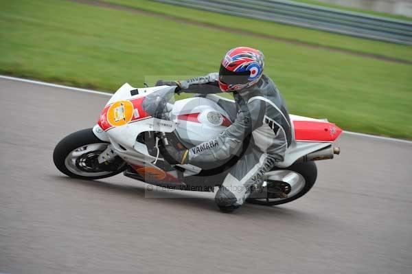 Motorcycle action photographs;Rockingham;Rockingham photographs;Trackday digital images;event digital images;eventdigitalimages;no limits trackday;peter wileman photography;rockingham corby northamptonshire;trackday;trackday photos
