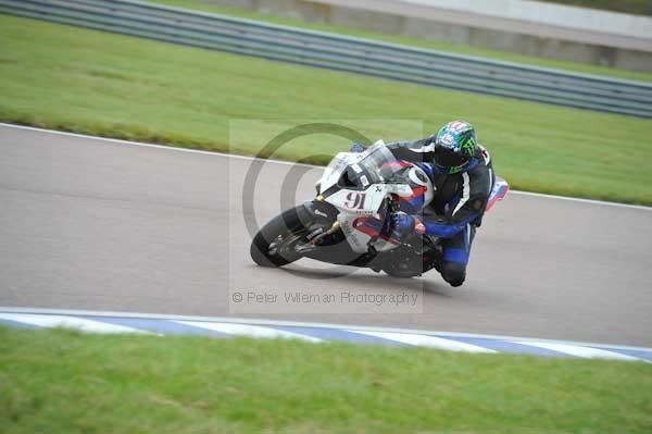 Motorcycle action photographs;Rockingham;Rockingham photographs;Trackday digital images;event digital images;eventdigitalimages;no limits trackday;peter wileman photography;rockingham corby northamptonshire;trackday;trackday photos