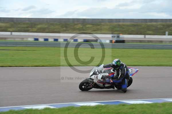 Motorcycle action photographs;Rockingham;Rockingham photographs;Trackday digital images;event digital images;eventdigitalimages;no limits trackday;peter wileman photography;rockingham corby northamptonshire;trackday;trackday photos