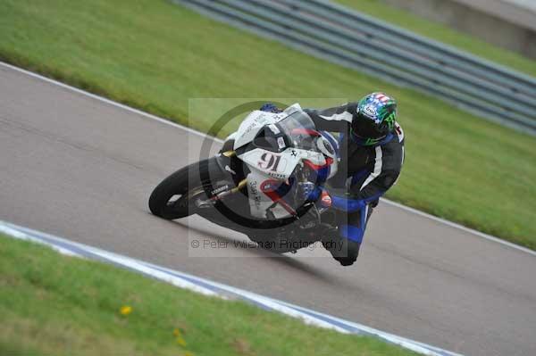 Motorcycle action photographs;Rockingham;Rockingham photographs;Trackday digital images;event digital images;eventdigitalimages;no limits trackday;peter wileman photography;rockingham corby northamptonshire;trackday;trackday photos