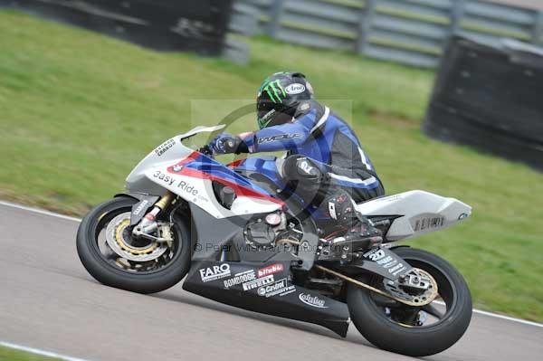 Motorcycle action photographs;Rockingham;Rockingham photographs;Trackday digital images;event digital images;eventdigitalimages;no limits trackday;peter wileman photography;rockingham corby northamptonshire;trackday;trackday photos