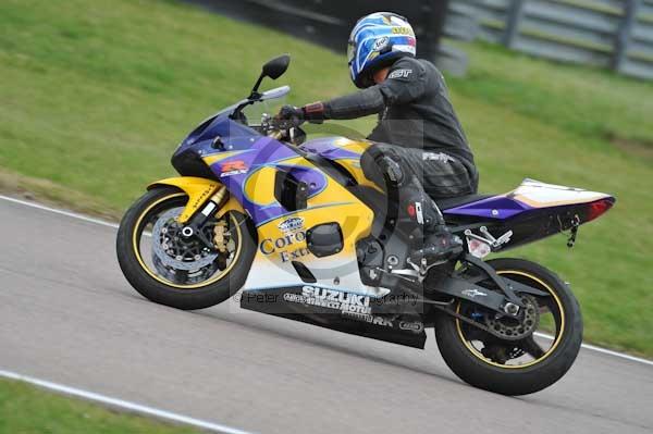 Motorcycle action photographs;Rockingham;Rockingham photographs;Trackday digital images;event digital images;eventdigitalimages;no limits trackday;peter wileman photography;rockingham corby northamptonshire;trackday;trackday photos