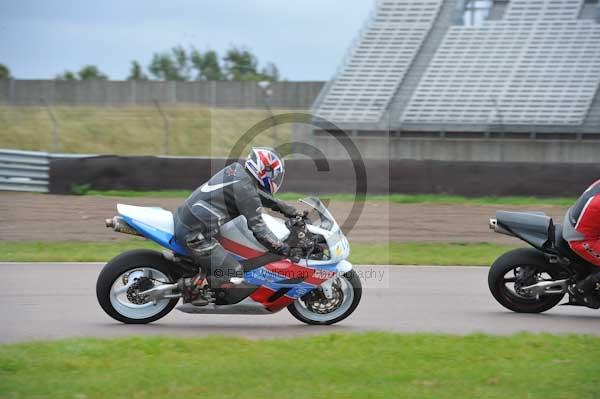 Motorcycle action photographs;Rockingham;Rockingham photographs;Trackday digital images;event digital images;eventdigitalimages;no limits trackday;peter wileman photography;rockingham corby northamptonshire;trackday;trackday photos