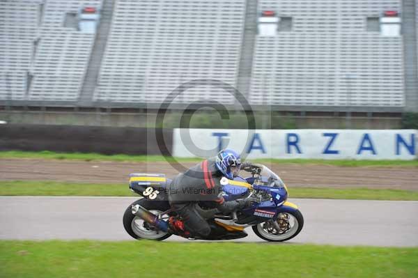 Motorcycle action photographs;Rockingham;Rockingham photographs;Trackday digital images;event digital images;eventdigitalimages;no limits trackday;peter wileman photography;rockingham corby northamptonshire;trackday;trackday photos