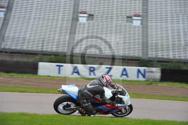 Motorcycle action photographs;Rockingham;Rockingham photographs;Trackday digital images;event digital images;eventdigitalimages;no limits trackday;peter wileman photography;rockingham corby northamptonshire;trackday;trackday photos