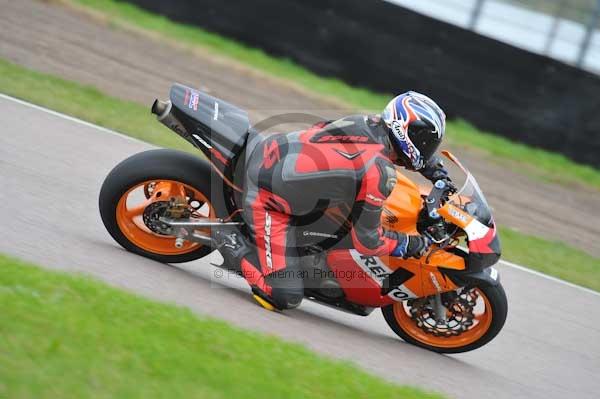 Motorcycle action photographs;Rockingham;Rockingham photographs;Trackday digital images;event digital images;eventdigitalimages;no limits trackday;peter wileman photography;rockingham corby northamptonshire;trackday;trackday photos