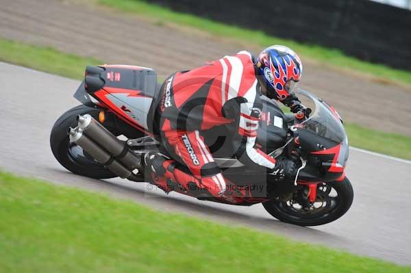 Motorcycle action photographs;Rockingham;Rockingham photographs;Trackday digital images;event digital images;eventdigitalimages;no limits trackday;peter wileman photography;rockingham corby northamptonshire;trackday;trackday photos