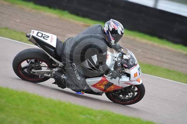 Motorcycle action photographs;Rockingham;Rockingham photographs;Trackday digital images;event digital images;eventdigitalimages;no limits trackday;peter wileman photography;rockingham corby northamptonshire;trackday;trackday photos