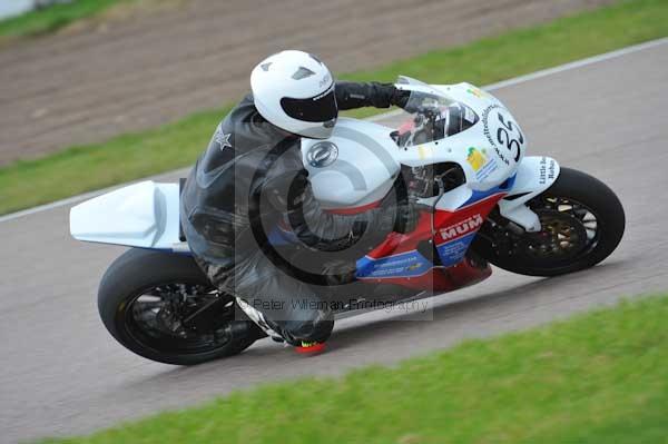 Motorcycle action photographs;Rockingham;Rockingham photographs;Trackday digital images;event digital images;eventdigitalimages;no limits trackday;peter wileman photography;rockingham corby northamptonshire;trackday;trackday photos
