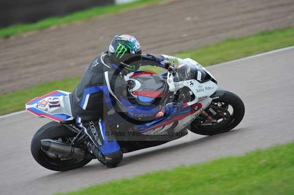 Motorcycle action photographs;Rockingham;Rockingham photographs;Trackday digital images;event digital images;eventdigitalimages;no limits trackday;peter wileman photography;rockingham corby northamptonshire;trackday;trackday photos