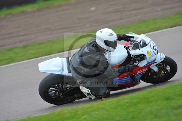 Motorcycle action photographs;Rockingham;Rockingham photographs;Trackday digital images;event digital images;eventdigitalimages;no limits trackday;peter wileman photography;rockingham corby northamptonshire;trackday;trackday photos
