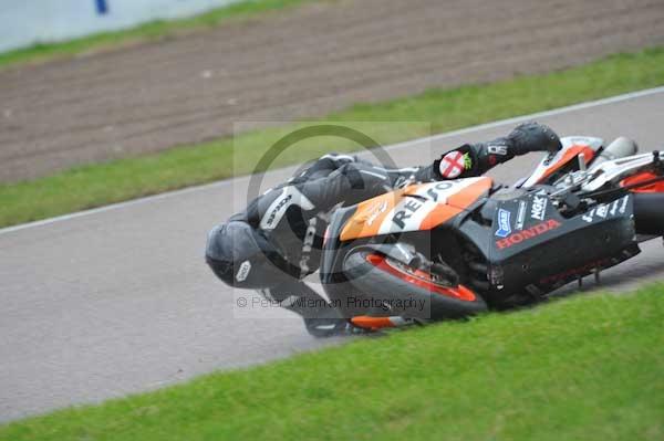 Motorcycle action photographs;Rockingham;Rockingham photographs;Trackday digital images;event digital images;eventdigitalimages;no limits trackday;peter wileman photography;rockingham corby northamptonshire;trackday;trackday photos