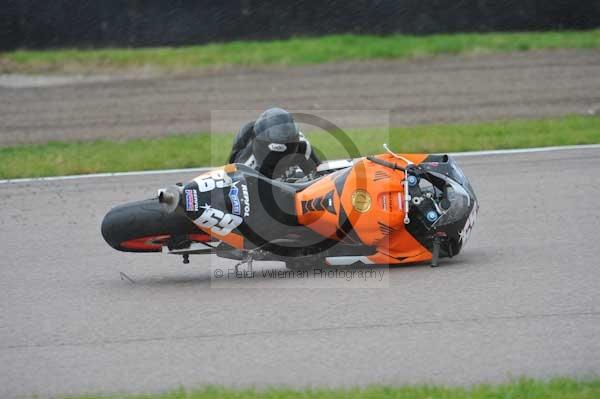 Motorcycle action photographs;Rockingham;Rockingham photographs;Trackday digital images;event digital images;eventdigitalimages;no limits trackday;peter wileman photography;rockingham corby northamptonshire;trackday;trackday photos