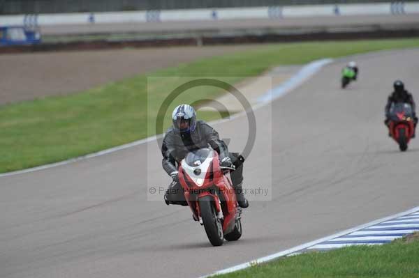 Motorcycle action photographs;Rockingham;Rockingham photographs;Trackday digital images;event digital images;eventdigitalimages;no limits trackday;peter wileman photography;rockingham corby northamptonshire;trackday;trackday photos