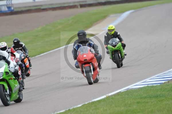 Motorcycle action photographs;Rockingham;Rockingham photographs;Trackday digital images;event digital images;eventdigitalimages;no limits trackday;peter wileman photography;rockingham corby northamptonshire;trackday;trackday photos