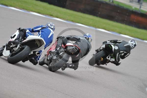 Motorcycle action photographs;Rockingham;Rockingham photographs;Trackday digital images;event digital images;eventdigitalimages;no limits trackday;peter wileman photography;rockingham corby northamptonshire;trackday;trackday photos