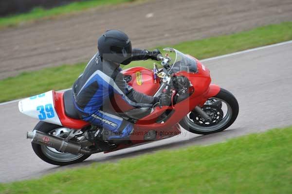 Motorcycle action photographs;Rockingham;Rockingham photographs;Trackday digital images;event digital images;eventdigitalimages;no limits trackday;peter wileman photography;rockingham corby northamptonshire;trackday;trackday photos