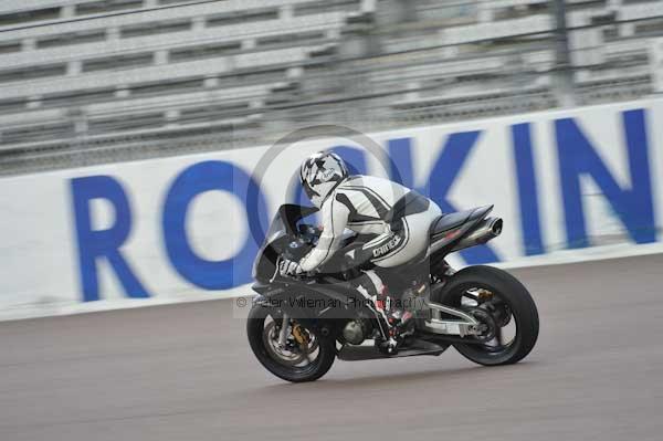 Motorcycle action photographs;Rockingham;Rockingham photographs;Trackday digital images;event digital images;eventdigitalimages;no limits trackday;peter wileman photography;rockingham corby northamptonshire;trackday;trackday photos