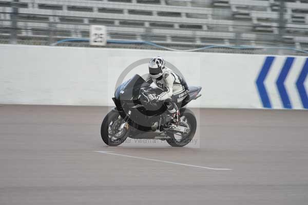 Motorcycle action photographs;Rockingham;Rockingham photographs;Trackday digital images;event digital images;eventdigitalimages;no limits trackday;peter wileman photography;rockingham corby northamptonshire;trackday;trackday photos