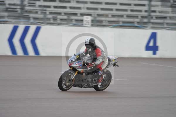 Motorcycle action photographs;Rockingham;Rockingham photographs;Trackday digital images;event digital images;eventdigitalimages;no limits trackday;peter wileman photography;rockingham corby northamptonshire;trackday;trackday photos