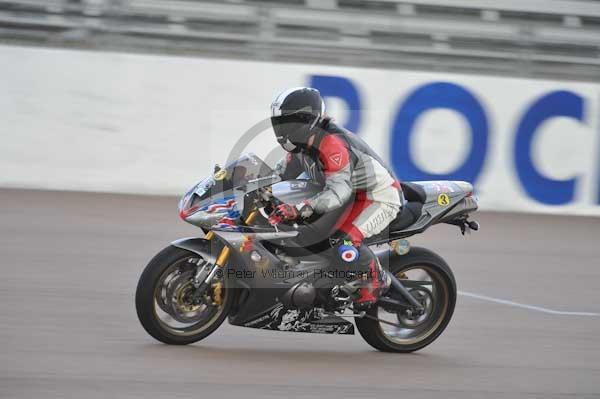 Motorcycle action photographs;Rockingham;Rockingham photographs;Trackday digital images;event digital images;eventdigitalimages;no limits trackday;peter wileman photography;rockingham corby northamptonshire;trackday;trackday photos