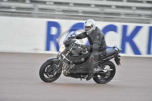 Motorcycle action photographs;Rockingham;Rockingham photographs;Trackday digital images;event digital images;eventdigitalimages;no limits trackday;peter wileman photography;rockingham corby northamptonshire;trackday;trackday photos