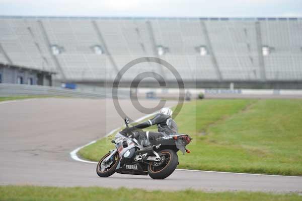 Motorcycle action photographs;Rockingham;Rockingham photographs;Trackday digital images;event digital images;eventdigitalimages;no limits trackday;peter wileman photography;rockingham corby northamptonshire;trackday;trackday photos