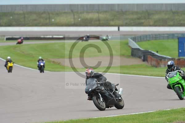 Motorcycle action photographs;Rockingham;Rockingham photographs;Trackday digital images;event digital images;eventdigitalimages;no limits trackday;peter wileman photography;rockingham corby northamptonshire;trackday;trackday photos