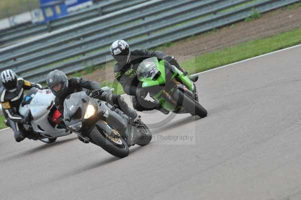 Motorcycle action photographs;Rockingham;Rockingham photographs;Trackday digital images;event digital images;eventdigitalimages;no limits trackday;peter wileman photography;rockingham corby northamptonshire;trackday;trackday photos