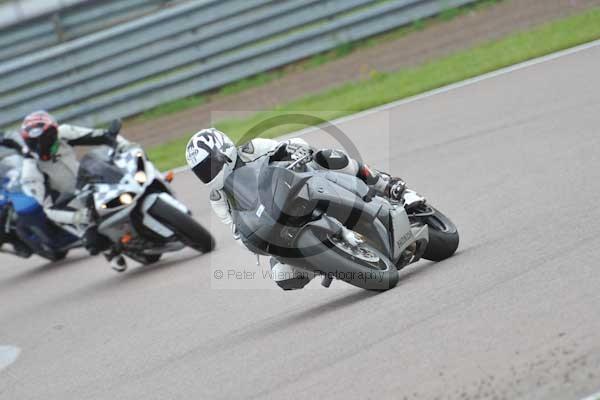 Motorcycle action photographs;Rockingham;Rockingham photographs;Trackday digital images;event digital images;eventdigitalimages;no limits trackday;peter wileman photography;rockingham corby northamptonshire;trackday;trackday photos