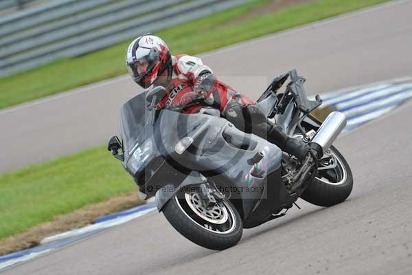 Motorcycle action photographs;Rockingham;Rockingham photographs;Trackday digital images;event digital images;eventdigitalimages;no limits trackday;peter wileman photography;rockingham corby northamptonshire;trackday;trackday photos