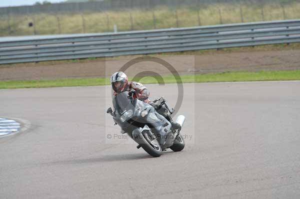 Motorcycle action photographs;Rockingham;Rockingham photographs;Trackday digital images;event digital images;eventdigitalimages;no limits trackday;peter wileman photography;rockingham corby northamptonshire;trackday;trackday photos