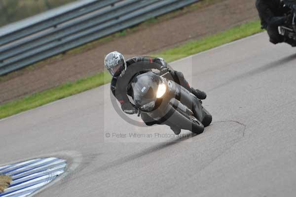 Motorcycle action photographs;Rockingham;Rockingham photographs;Trackday digital images;event digital images;eventdigitalimages;no limits trackday;peter wileman photography;rockingham corby northamptonshire;trackday;trackday photos