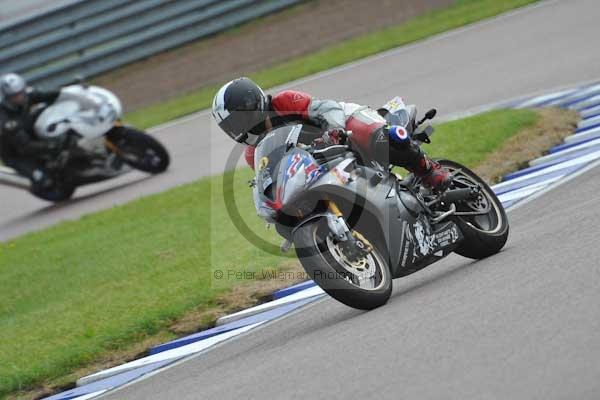 Motorcycle action photographs;Rockingham;Rockingham photographs;Trackday digital images;event digital images;eventdigitalimages;no limits trackday;peter wileman photography;rockingham corby northamptonshire;trackday;trackday photos