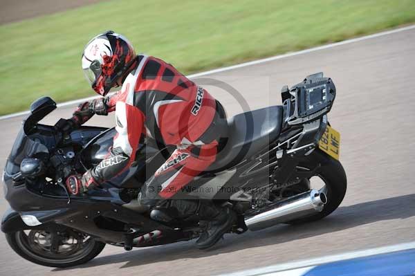 Motorcycle action photographs;Rockingham;Rockingham photographs;Trackday digital images;event digital images;eventdigitalimages;no limits trackday;peter wileman photography;rockingham corby northamptonshire;trackday;trackday photos