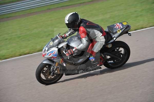 Motorcycle action photographs;Rockingham;Rockingham photographs;Trackday digital images;event digital images;eventdigitalimages;no limits trackday;peter wileman photography;rockingham corby northamptonshire;trackday;trackday photos