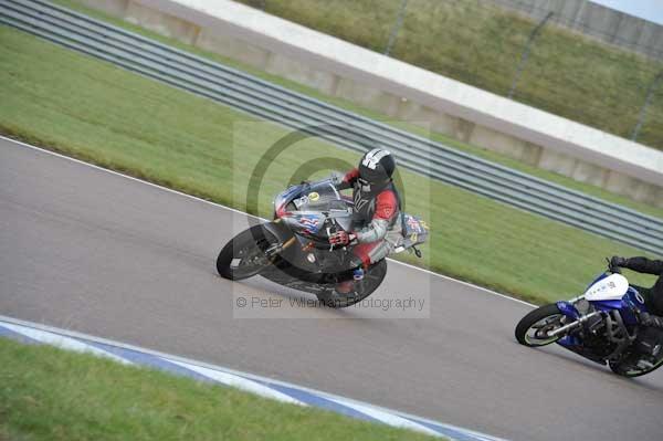 Motorcycle action photographs;Rockingham;Rockingham photographs;Trackday digital images;event digital images;eventdigitalimages;no limits trackday;peter wileman photography;rockingham corby northamptonshire;trackday;trackday photos