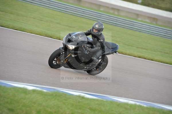 Motorcycle action photographs;Rockingham;Rockingham photographs;Trackday digital images;event digital images;eventdigitalimages;no limits trackday;peter wileman photography;rockingham corby northamptonshire;trackday;trackday photos