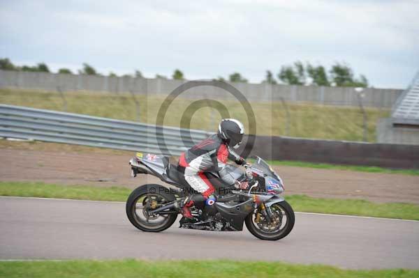 Motorcycle action photographs;Rockingham;Rockingham photographs;Trackday digital images;event digital images;eventdigitalimages;no limits trackday;peter wileman photography;rockingham corby northamptonshire;trackday;trackday photos