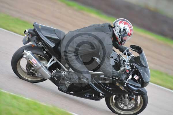 Motorcycle action photographs;Rockingham;Rockingham photographs;Trackday digital images;event digital images;eventdigitalimages;no limits trackday;peter wileman photography;rockingham corby northamptonshire;trackday;trackday photos