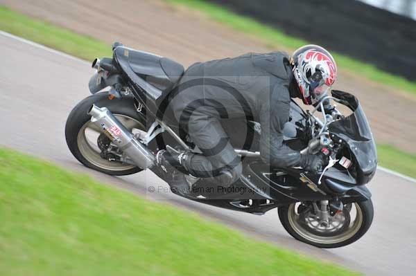 Motorcycle action photographs;Rockingham;Rockingham photographs;Trackday digital images;event digital images;eventdigitalimages;no limits trackday;peter wileman photography;rockingham corby northamptonshire;trackday;trackday photos